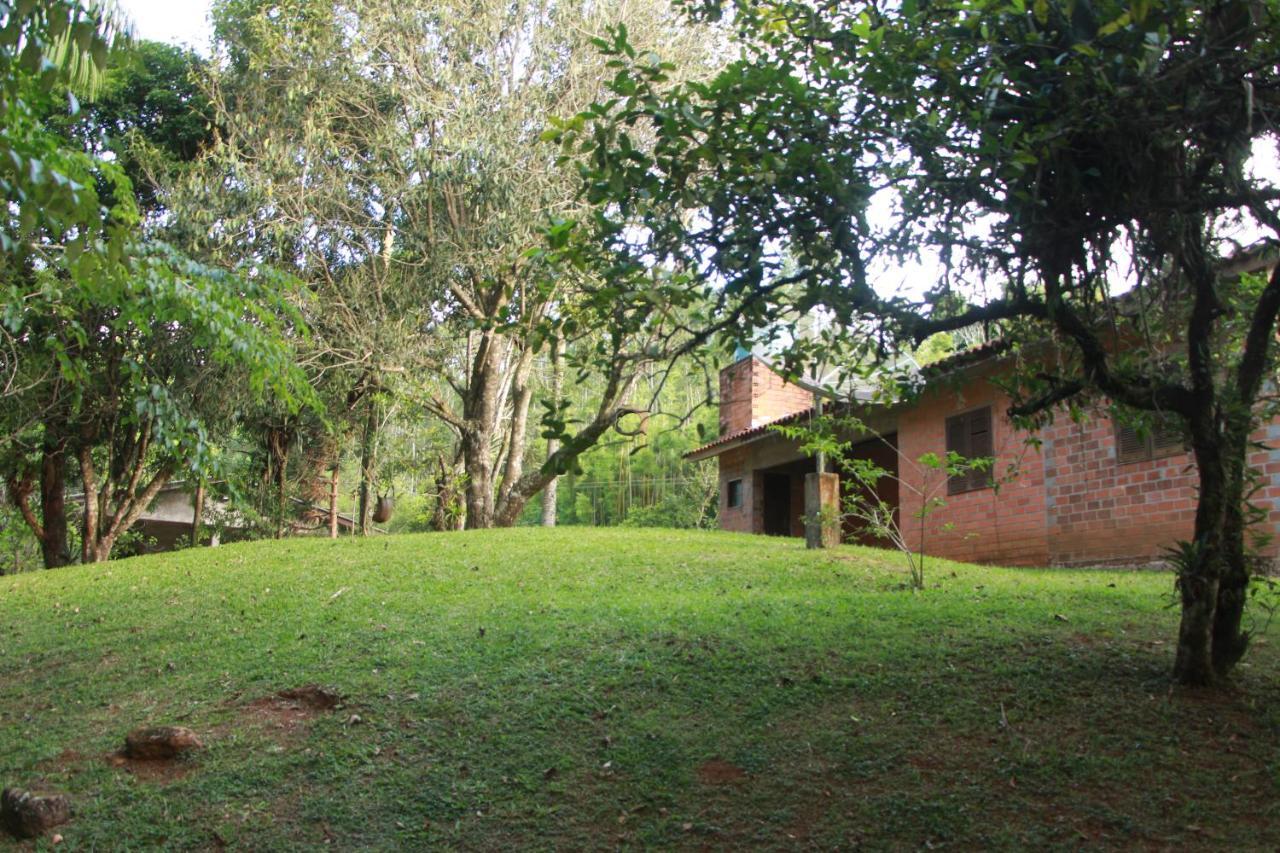 Вилла Casa De Campo - Sitio Da Tia Vera Макине Экстерьер фото