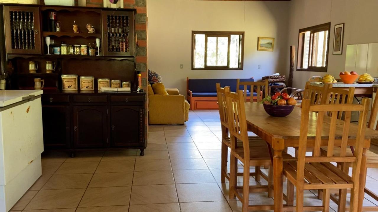 Вилла Casa De Campo - Sitio Da Tia Vera Макине Экстерьер фото