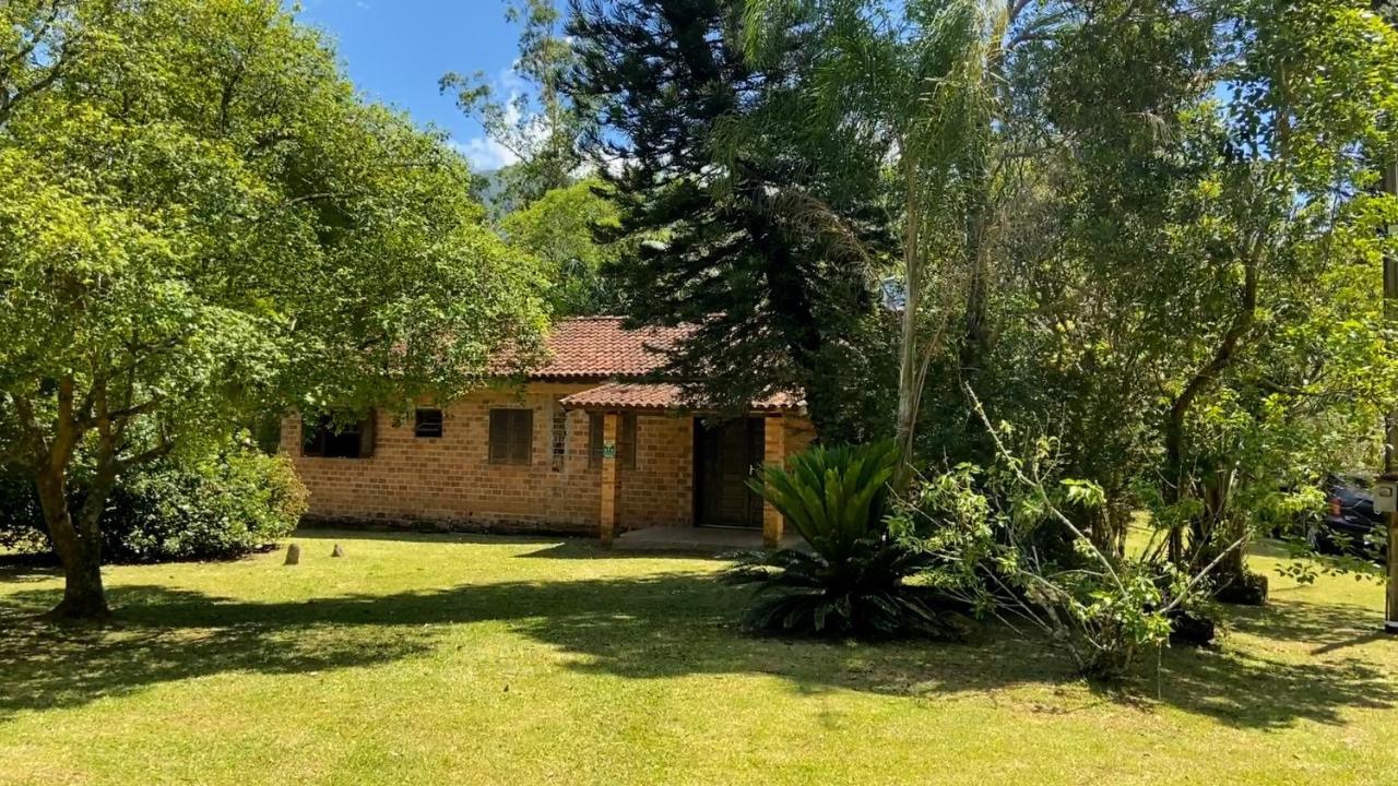 Вилла Casa De Campo - Sitio Da Tia Vera Макине Экстерьер фото